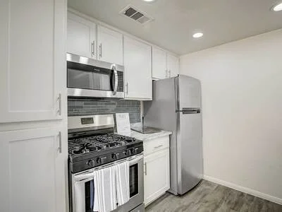 Clean and modern kitchen design